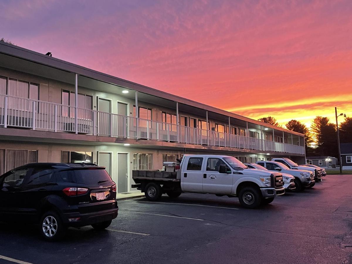 Lake Logan Inn エクステリア 写真